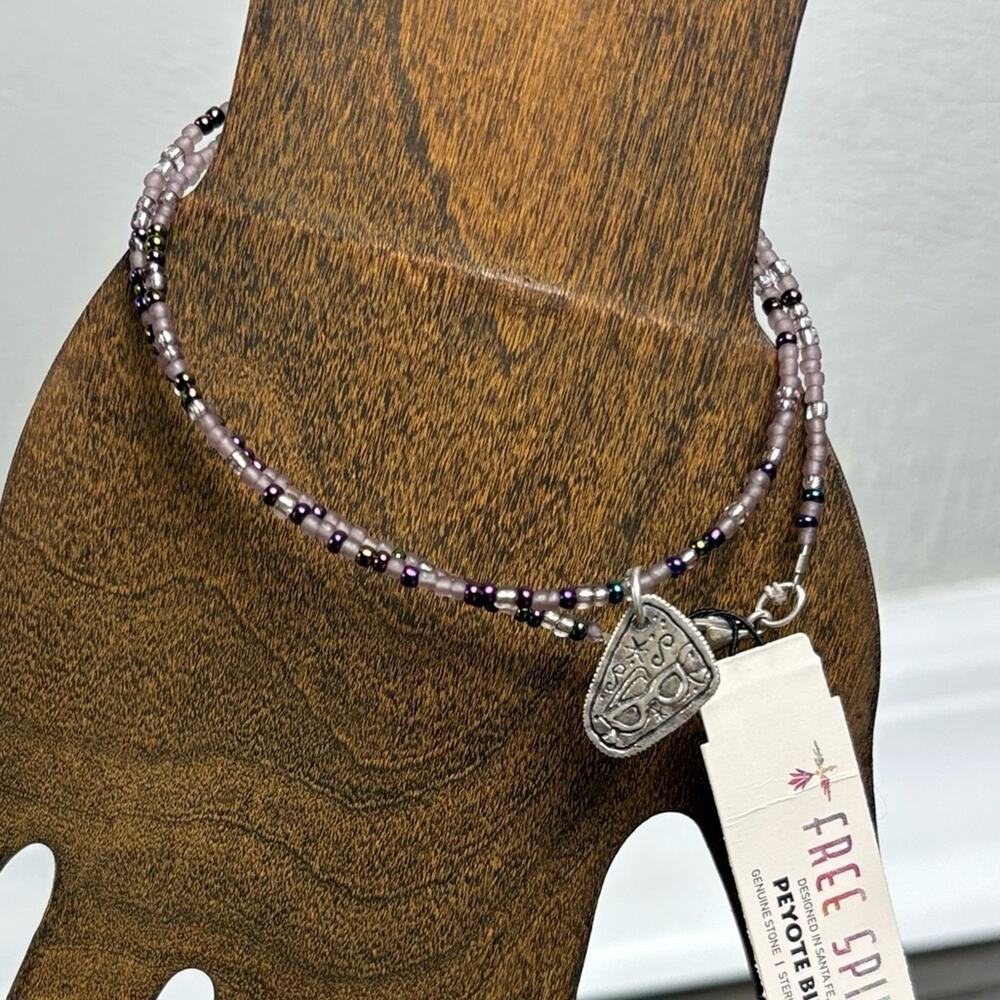 NWT Free Spirit Peyote Bird Thin Beaded Purple Bracelet Sunglasses Charm, Clasp